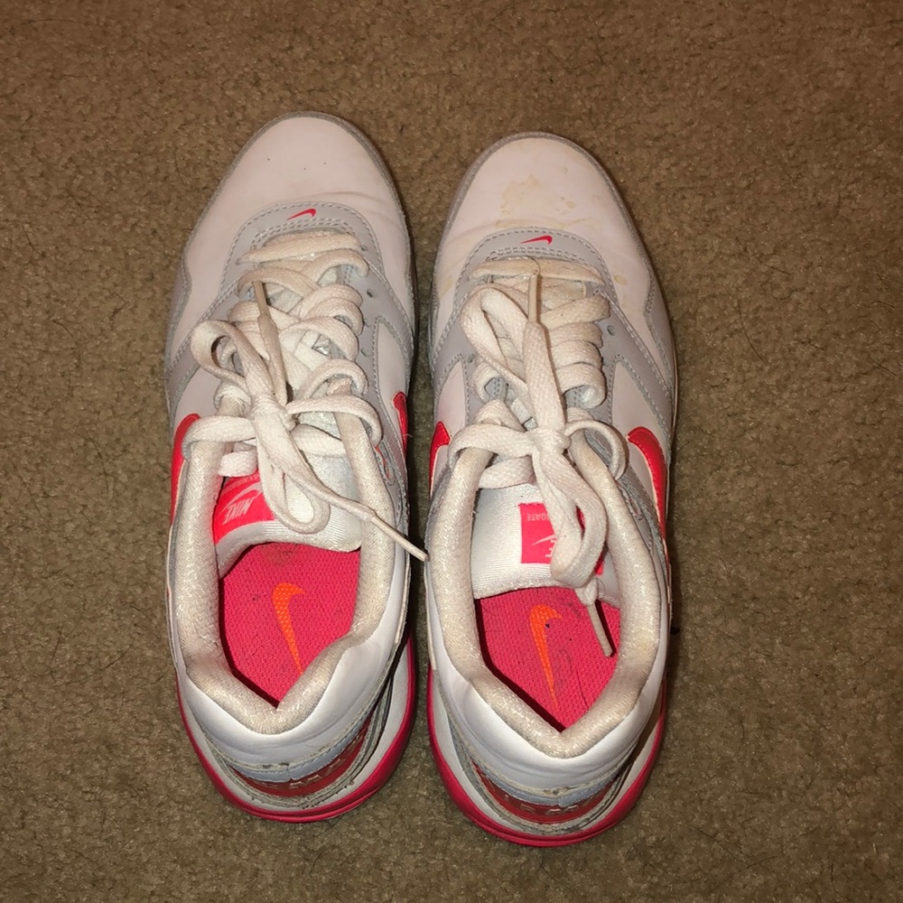NIKE AirMax- Boys Size 6Y- White and Pink